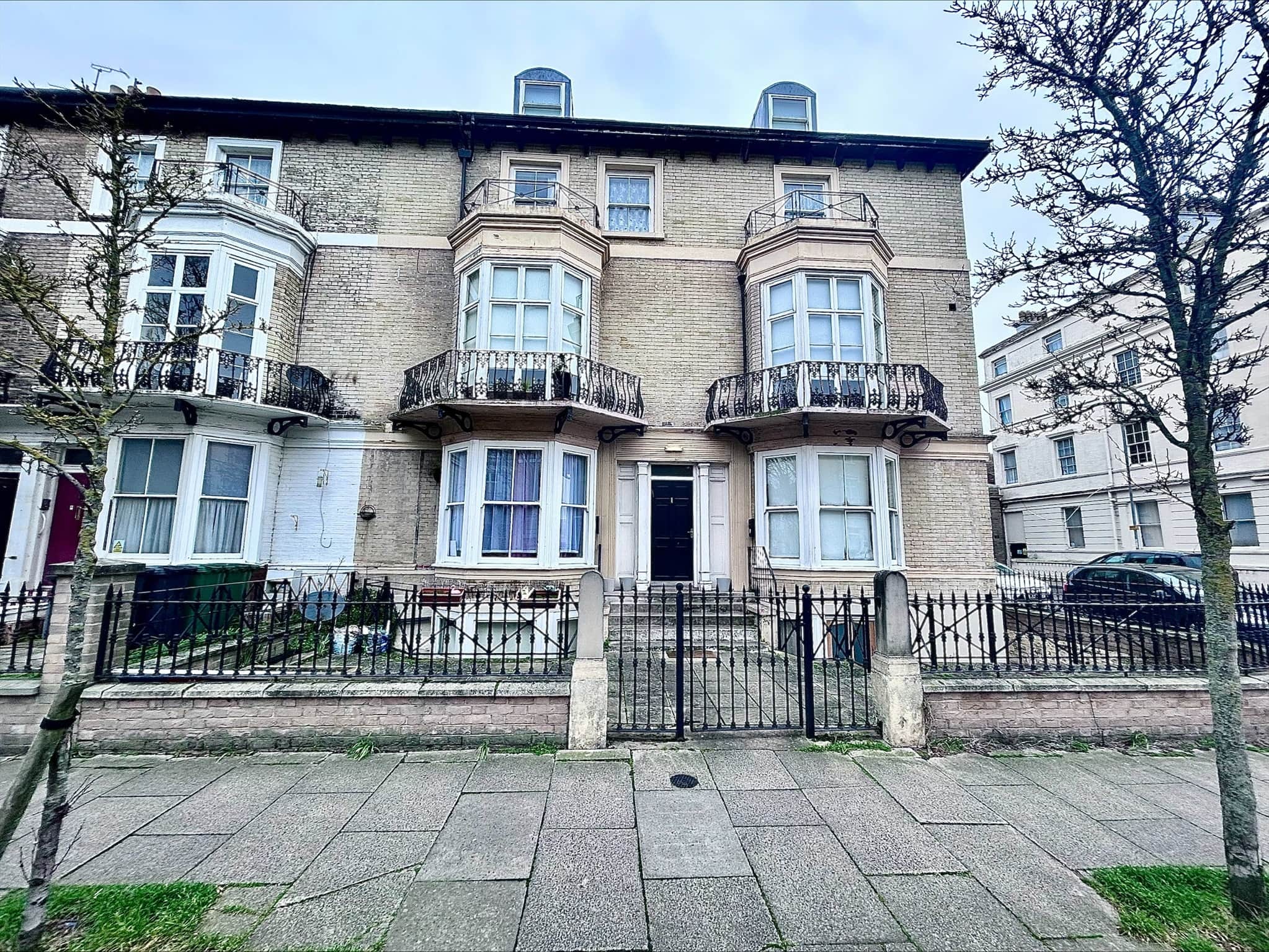Property photo 0