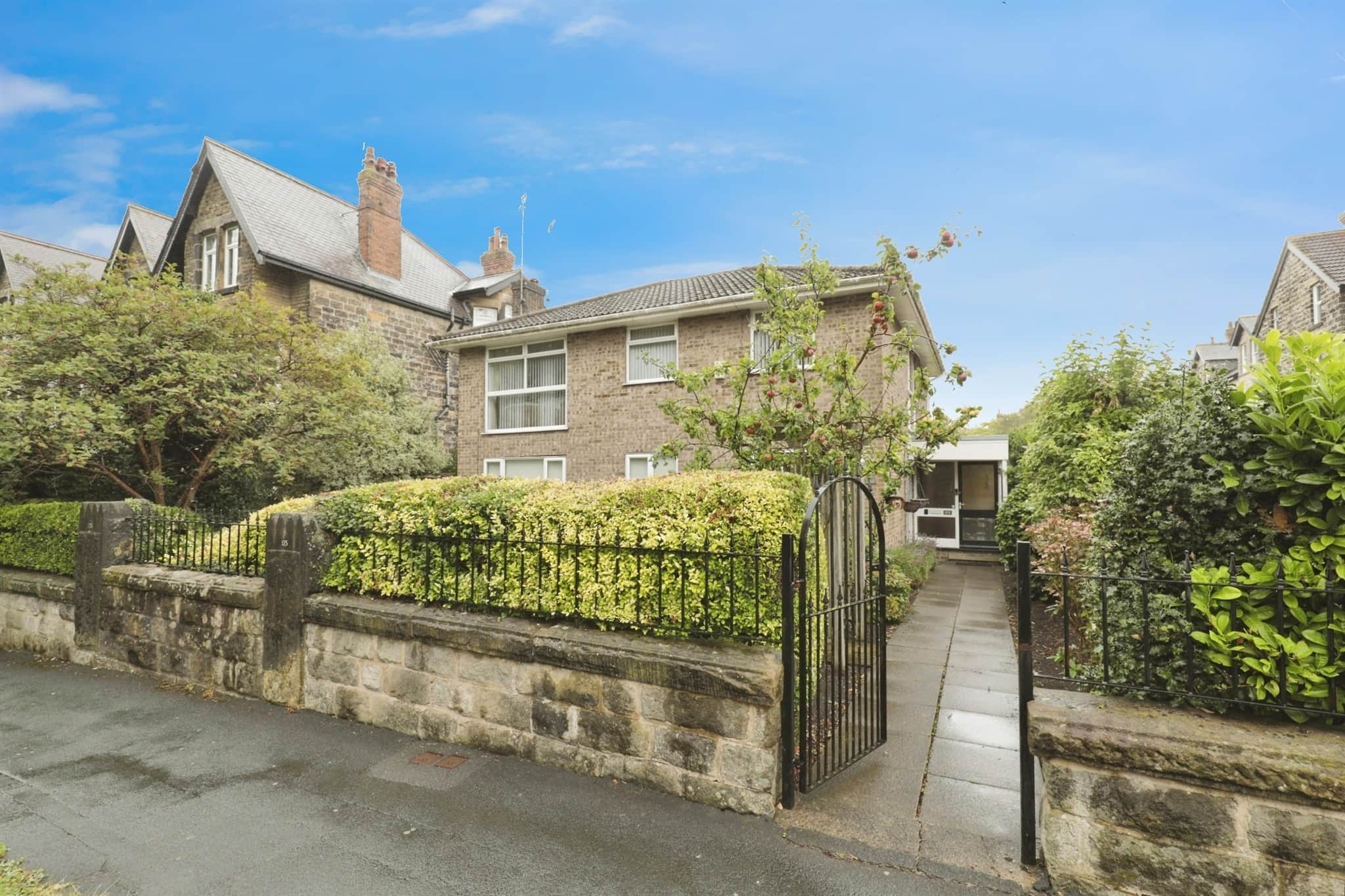 Property photo 0