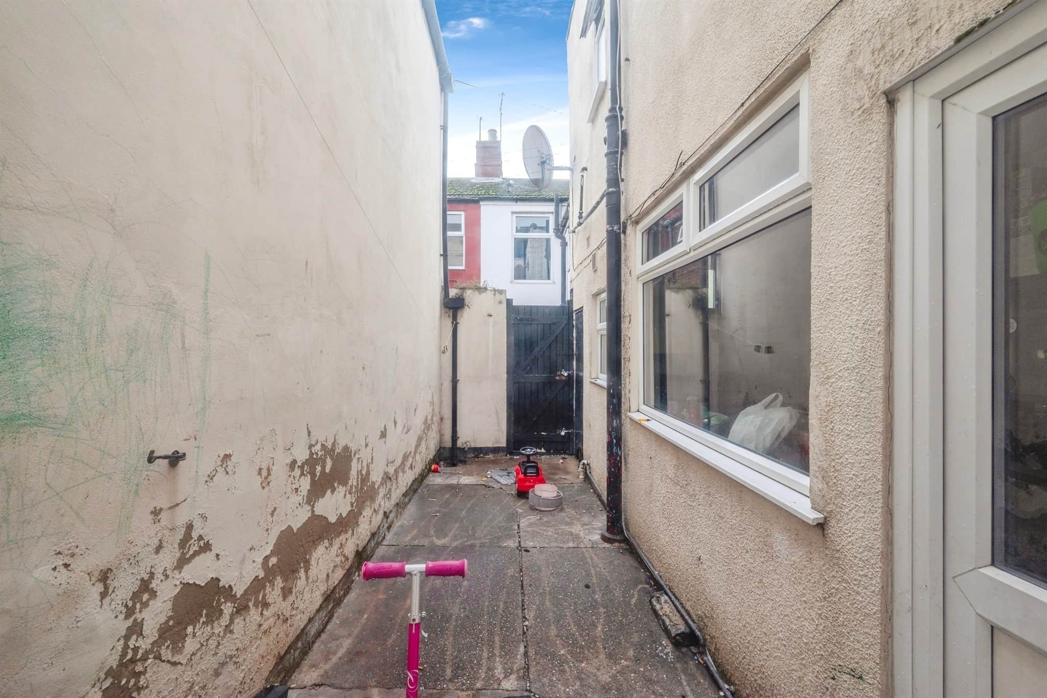 Property photo 15