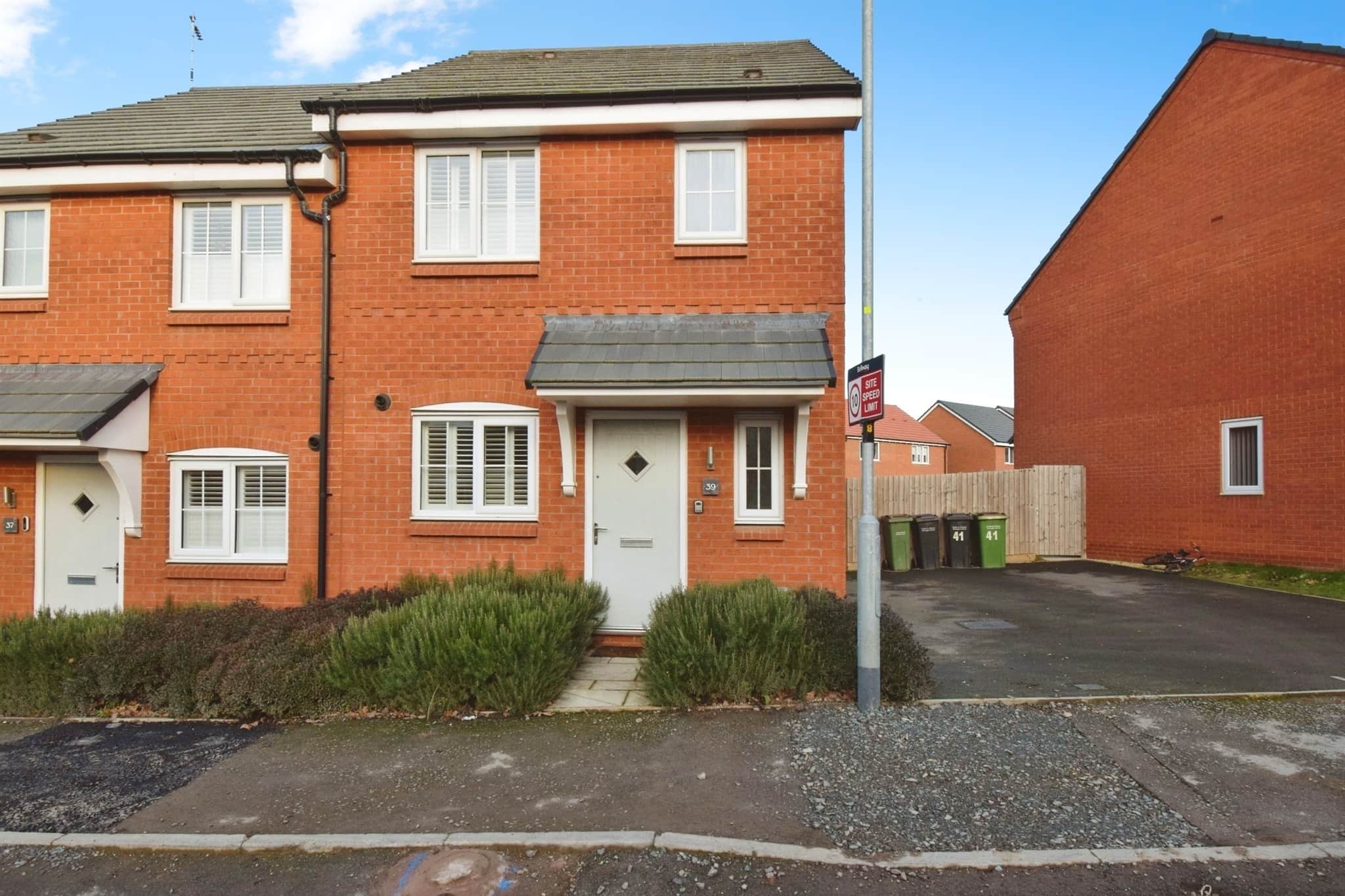 Property photo 0