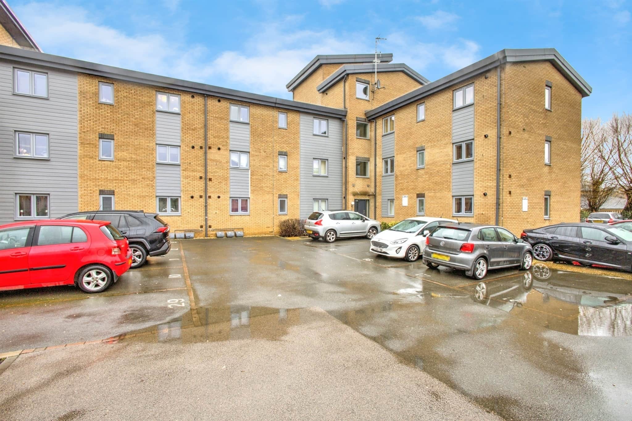Property photo 0