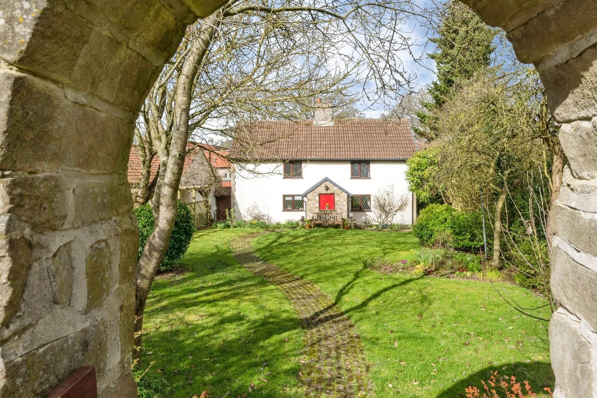 Property photo 0