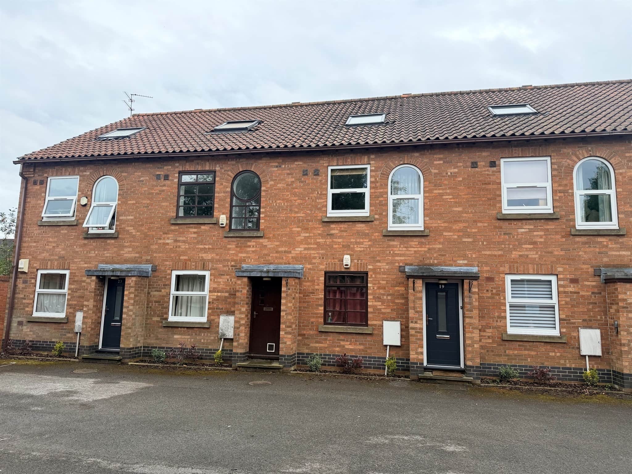 Property photo 0
