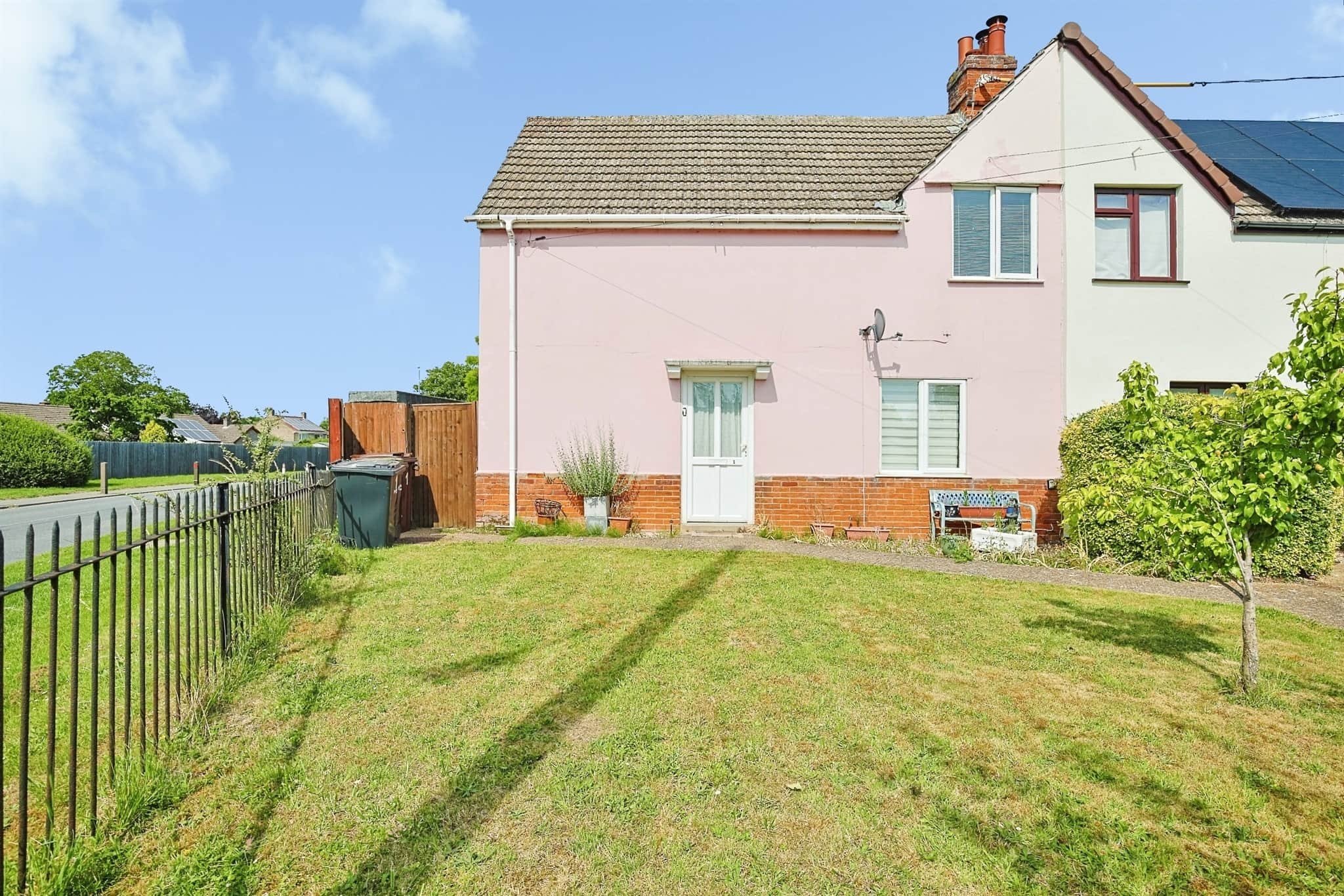 Property photo 0