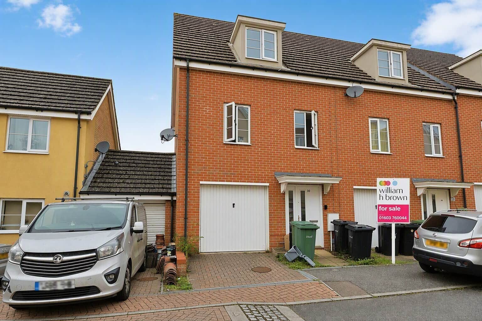 Property photo 0