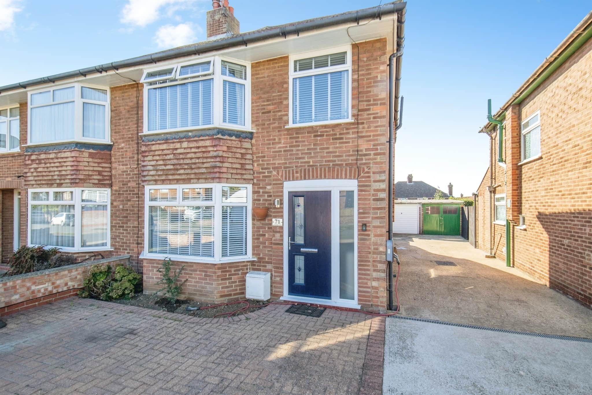 Property photo 0